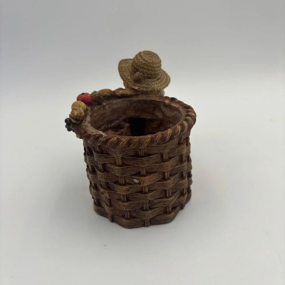 Unbranded Harvest Bear Figurine Planter Unisex Small Brown Excellent Fall Decor